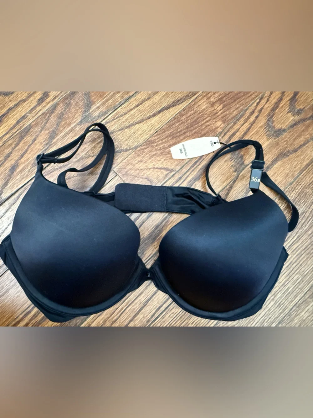 Victoria's Secret Black Very Sexy Push-up Bra. NWT - Picture 1 of 2